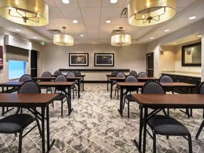 Hampton & South Meade Area Hotel Columbia