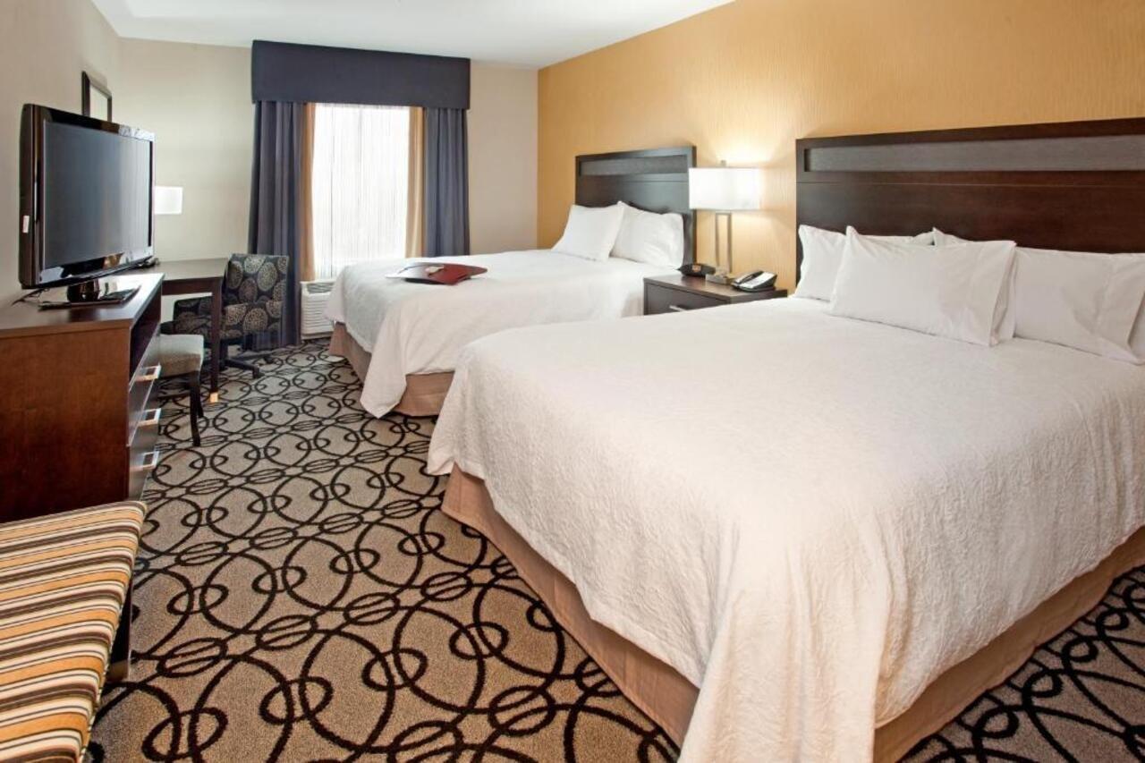 Hampton & South Meade Area Hotel