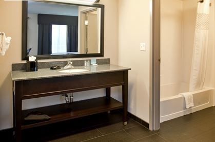 Hampton & South Meade Area Hotel